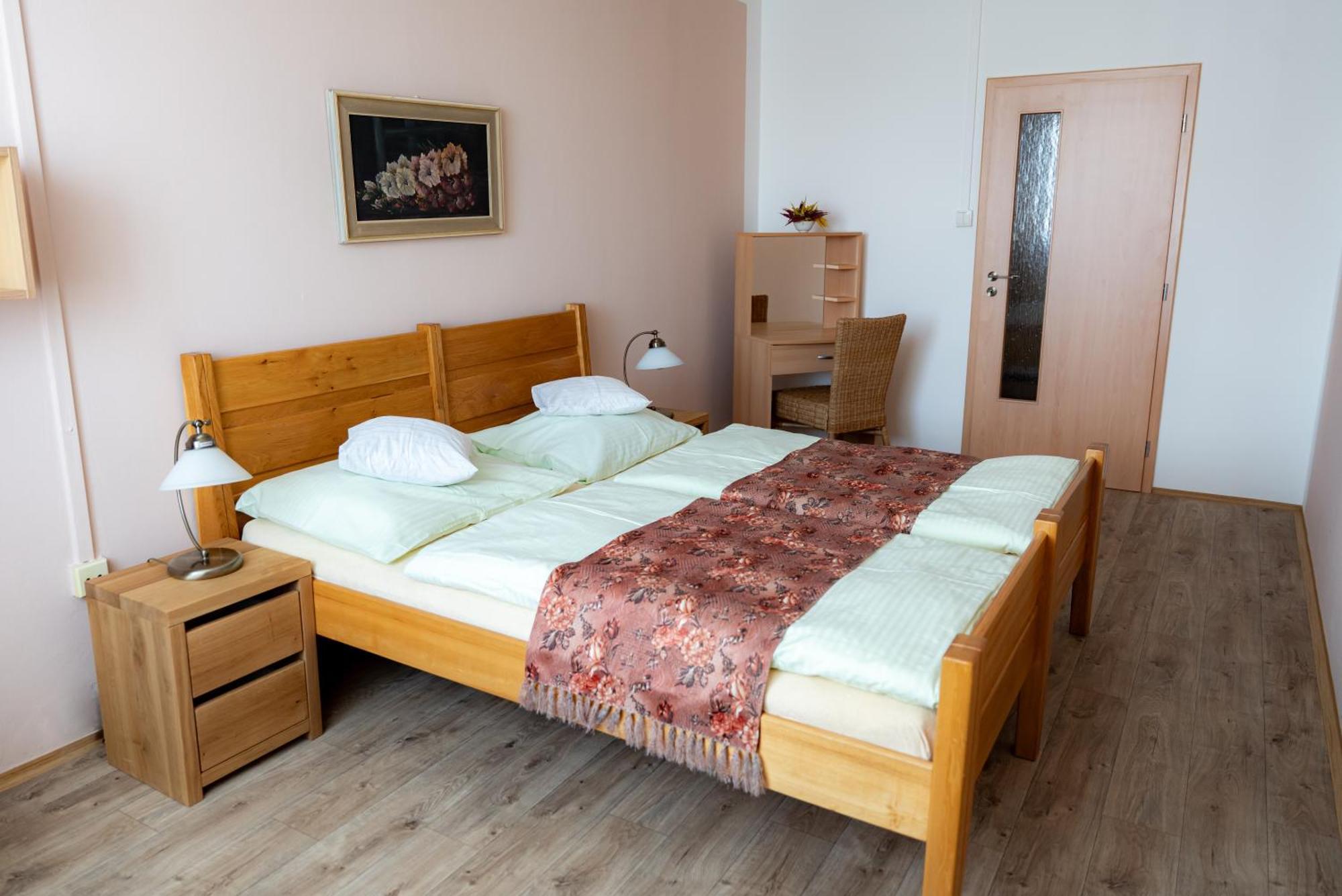 Hotel Cementar Hranice  Exterior photo